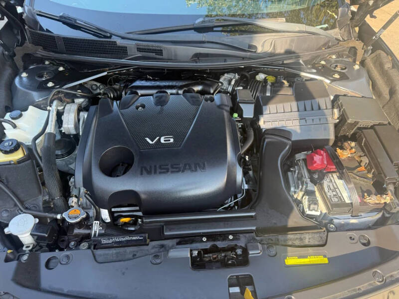 2017 Nissan Maxima Platinum