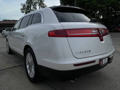 2019 Lincoln MKT