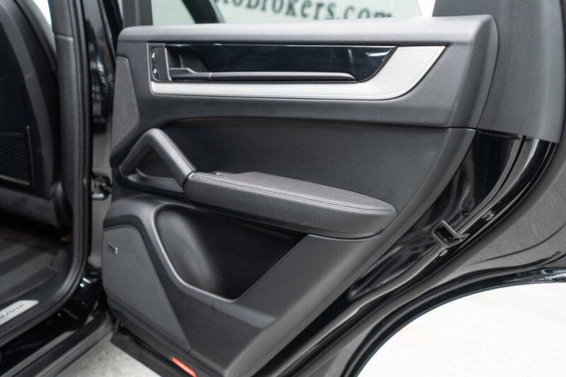 2024 Porsche Cayenne