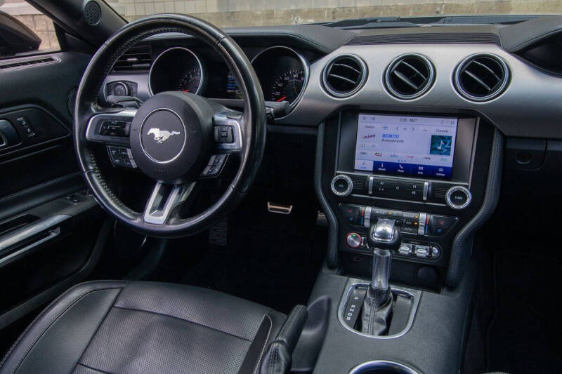 2022 Ford Mustang