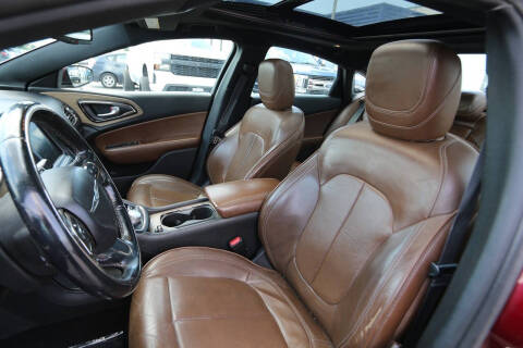 2016 Chrysler 200 C