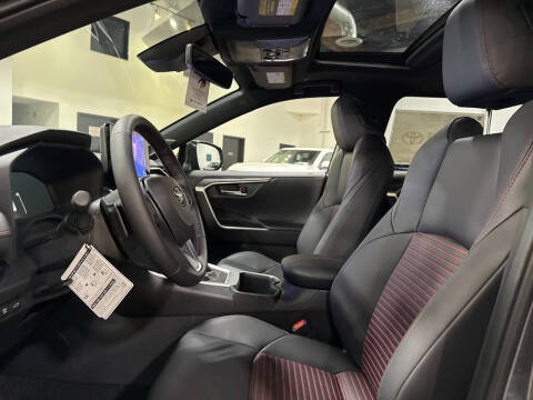 2025 Toyota RAV4 Plug-in Hybrid XSE