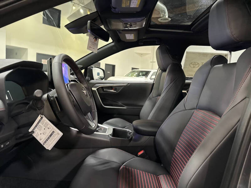 2025 Toyota RAV4 Plug-in Hybrid XSE