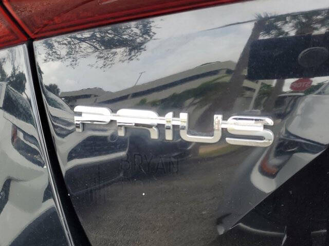 2020 Toyota Prius LE