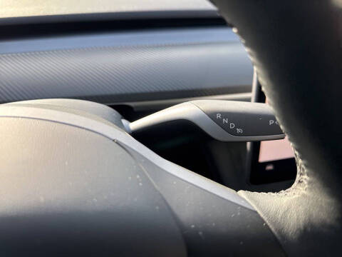 2025 Tesla Model Y Performance