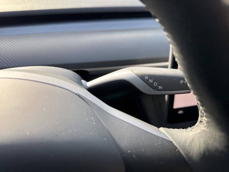 2025 Tesla Model Y Performance