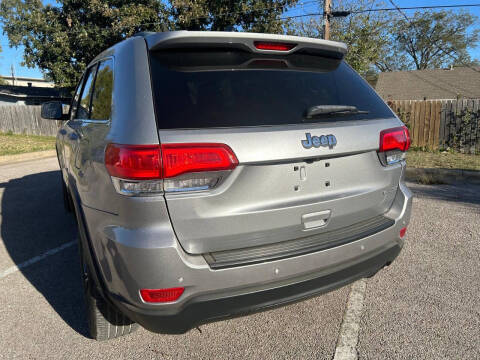 2017 Jeep Grand Cherokee Laredo