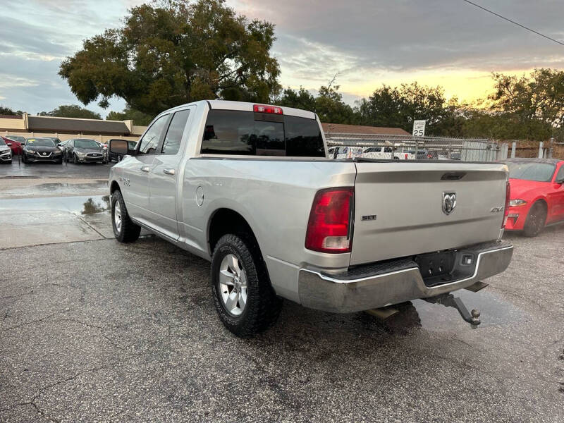 2014 RAM Ram 1500 Pickup SLT photo 4