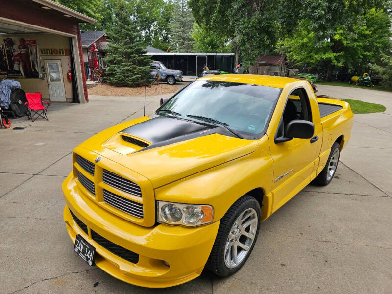 2005 Dodge Ram 1500 SRT-10