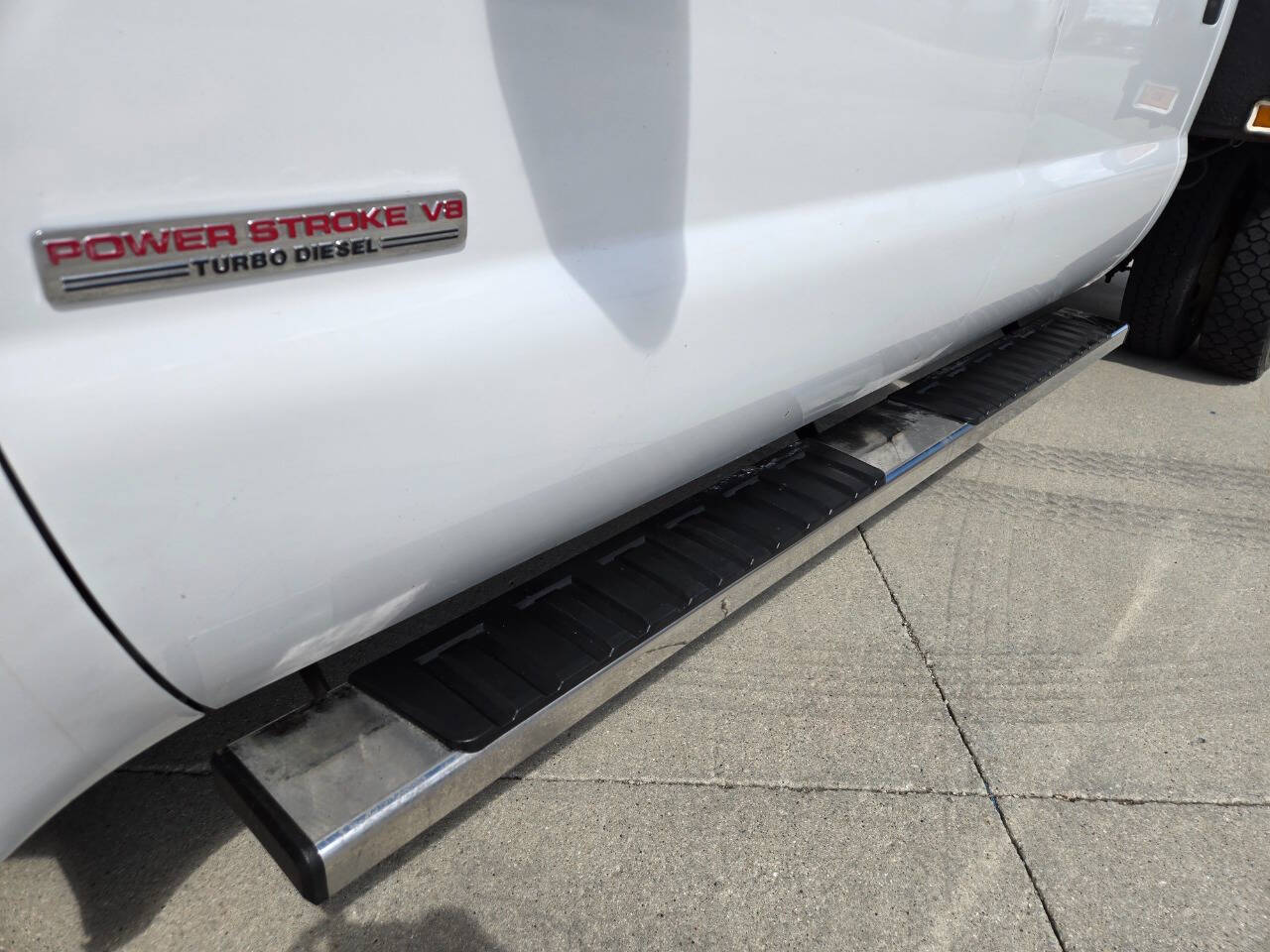 2004 Ford F-550 Super Duty 10