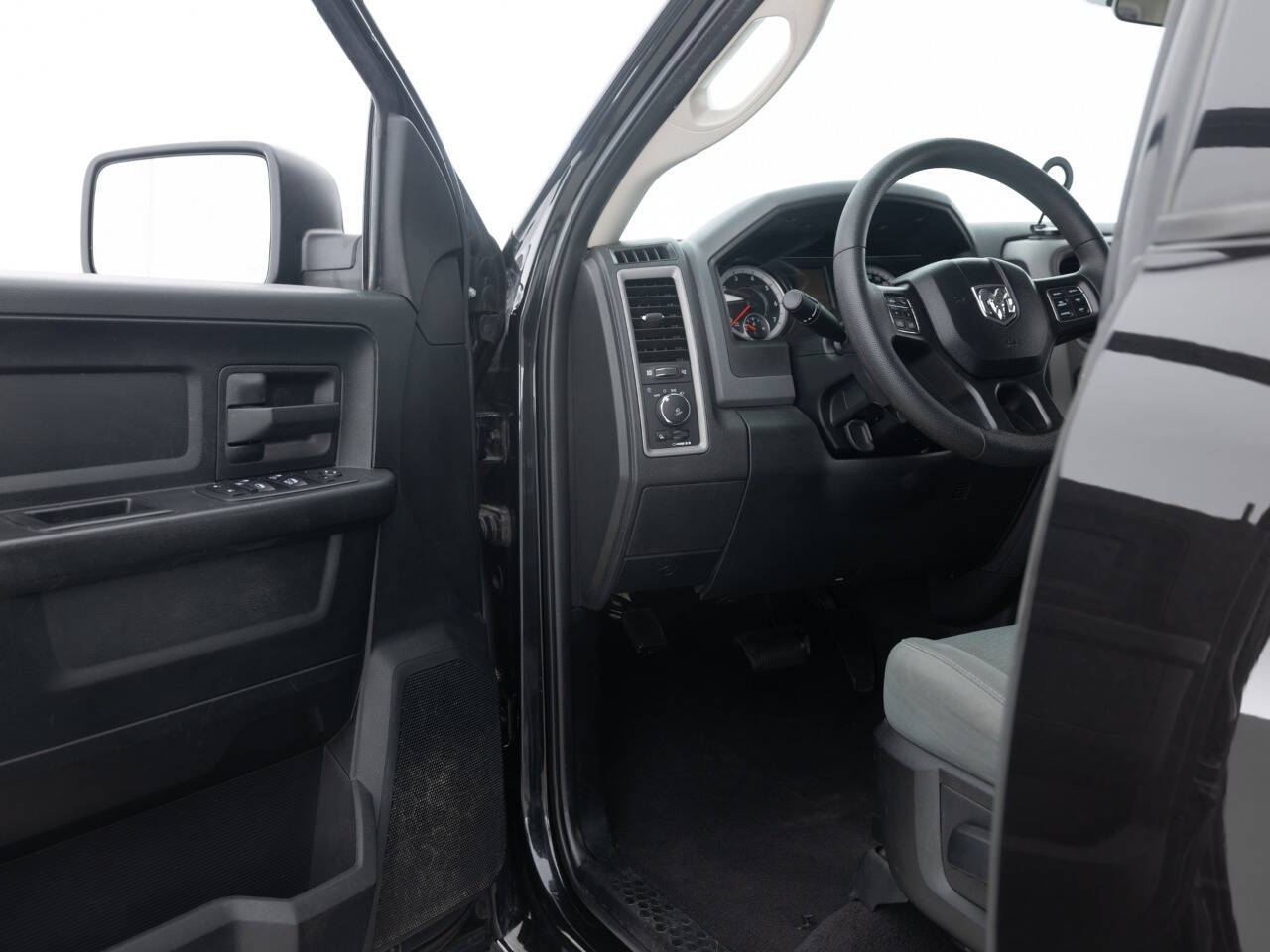 Used Car 2018 Ram 1500  Express 4x4 4dr Quad Cab 6.3 Ft. Sb Pickup For Sale Under $20,000 In Coal City, Illinois