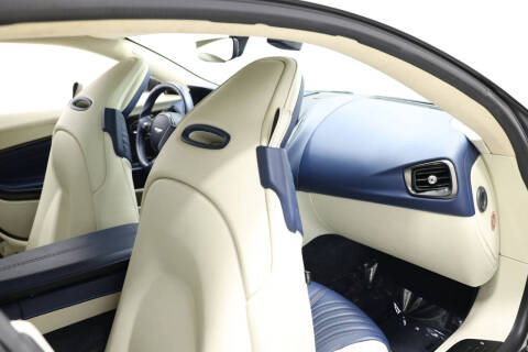 2017 Aston Martin DB11