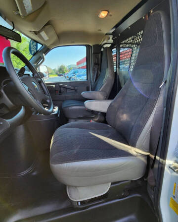 2023 Chevrolet Express 2500