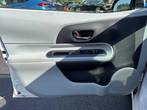 2012 Toyota Prius c Two