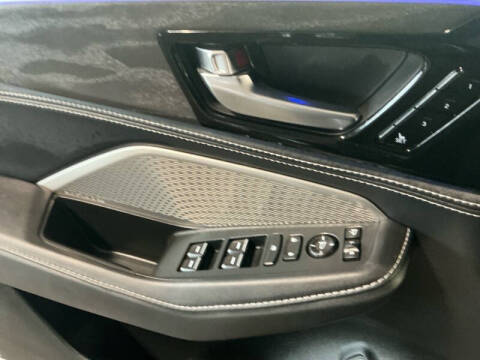 2023 Acura MDX SH-AWD w/Advance