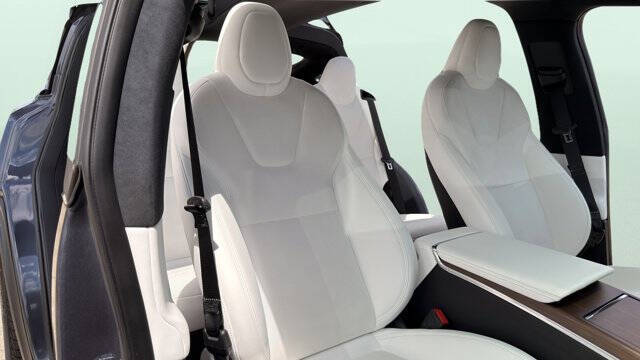 2023 Tesla Model X Standard Range