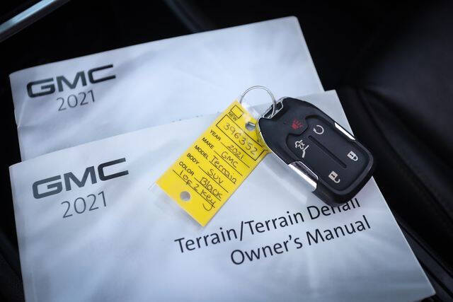 2021 GMC Terrain SLT