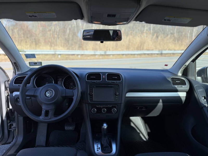 2012 Volkswagen Golf 2.5L PZEV