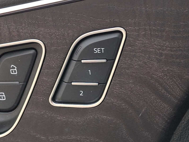 2021 Audi Q8 quattro Premium Plus 55 TFSI