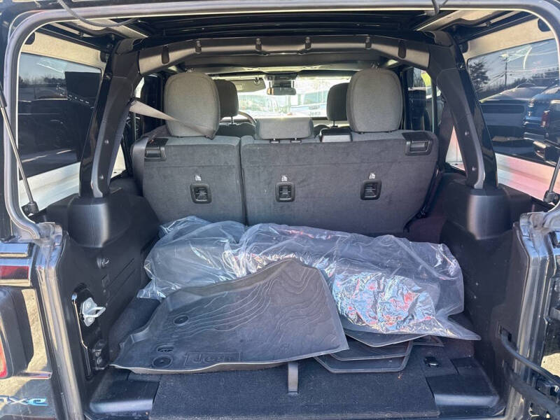 2024 Jeep Wrangler Willys 4xe