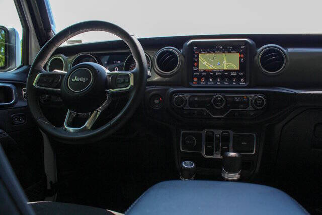 2023 Jeep Gladiator Overland