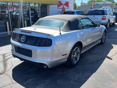 2014 Ford Mustang V6
