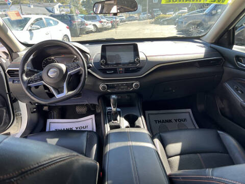 2020 Nissan Altima 2.5 SR