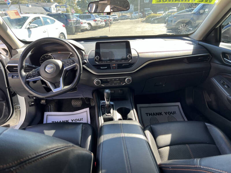 2020 Nissan Altima 2.5 SR