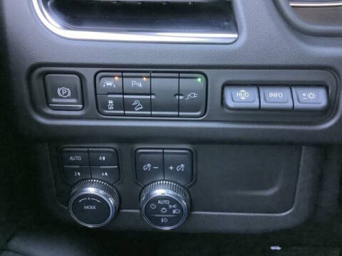 2021 GMC Yukon XL AT4