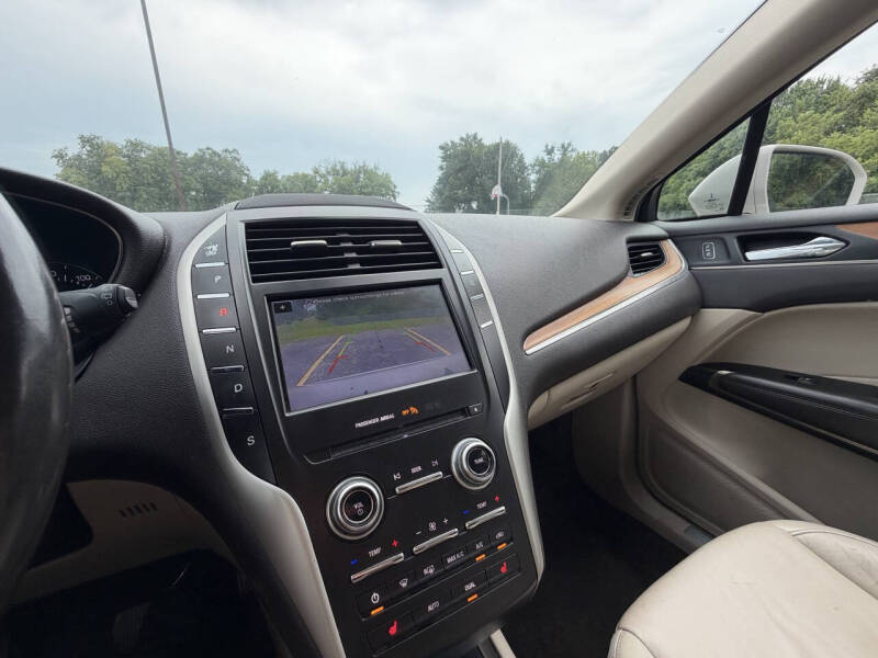 2019 Lincoln MKC Select