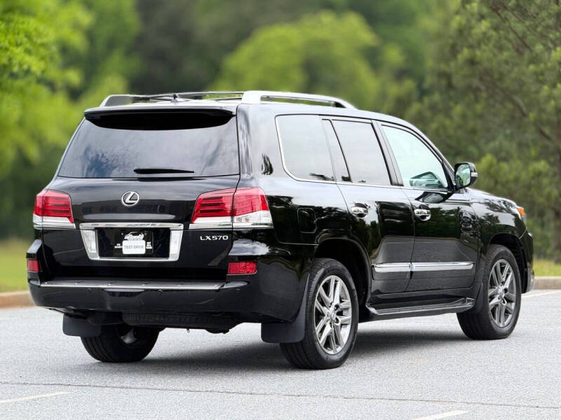 2015 Lexus LX 570
