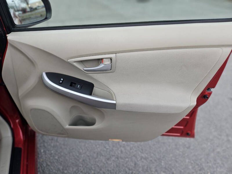 2011 Toyota Prius Two