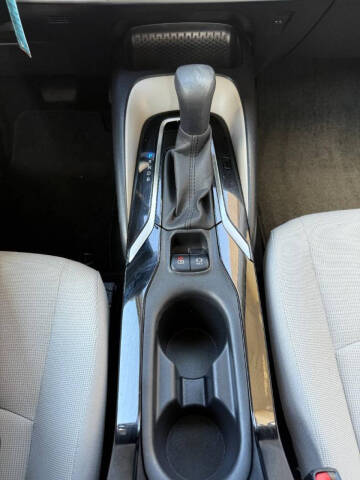 2020 Toyota Corolla LE