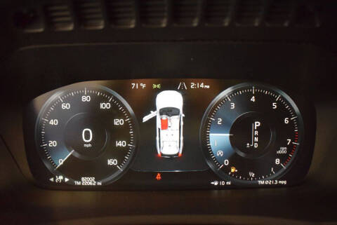 2020 Volvo XC90 T5 Momentum