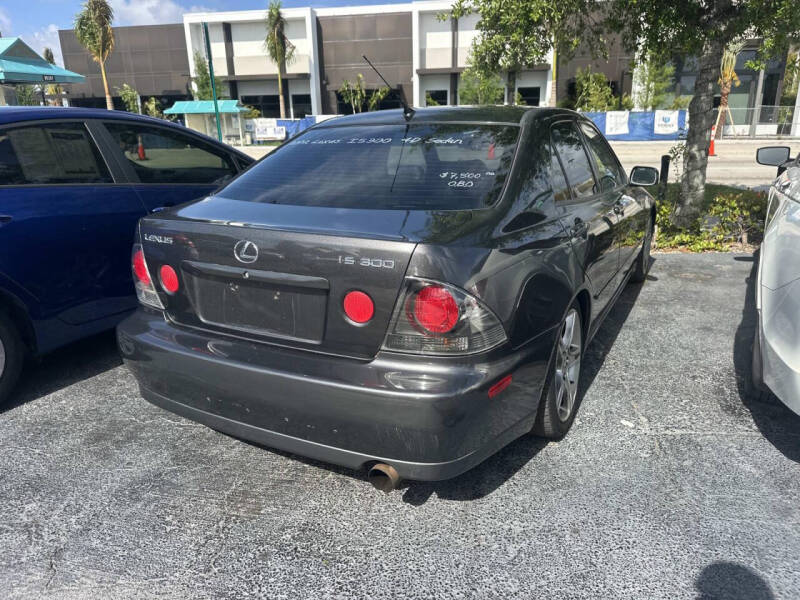 2002 Lexus IS 300