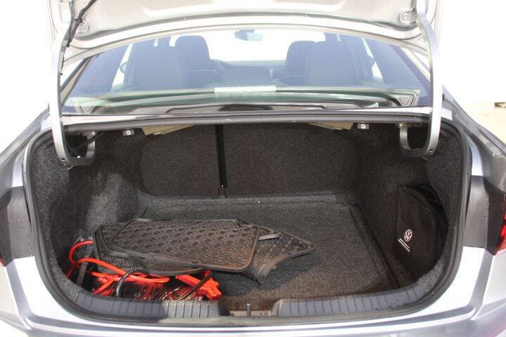 2023 Volkswagen Jetta Sport