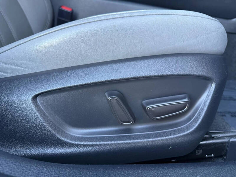 2021 Toyota Avalon XLE