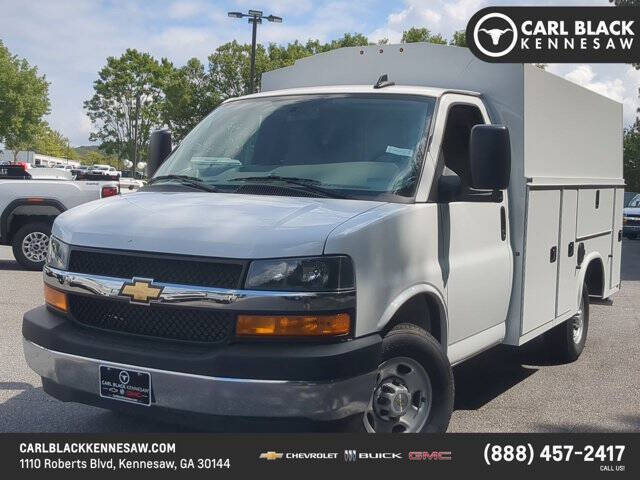 2025 Chevrolet Express 3500