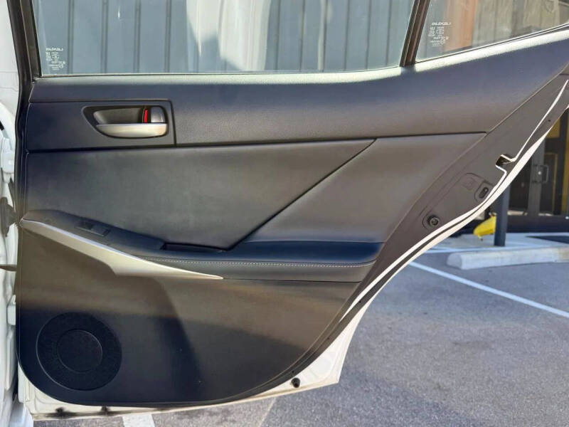 2019 Lexus IS 300