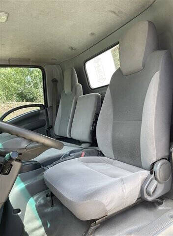 2019 Isuzu NPR HD
