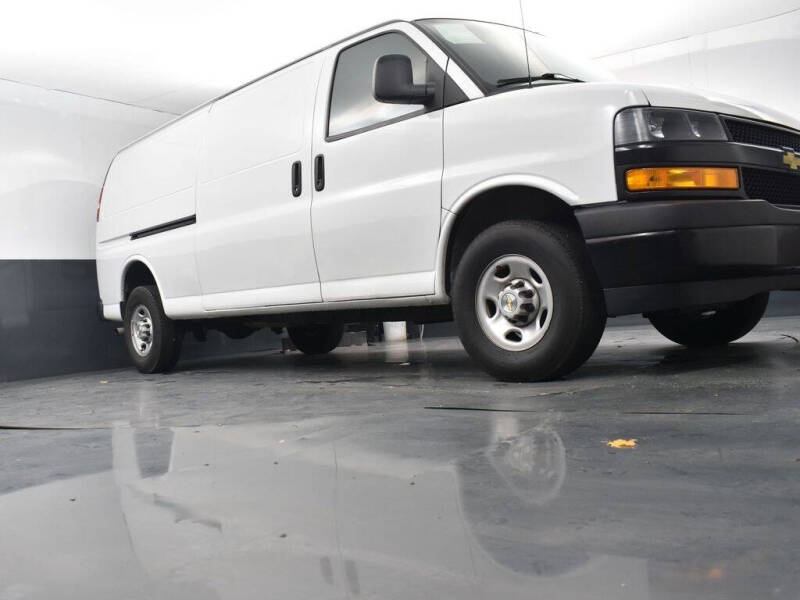 2023 Chevrolet Express 2500