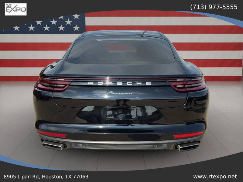 2017 Porsche Panamera