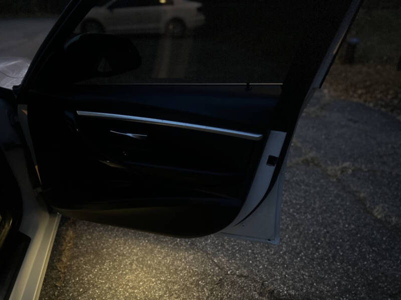 2018 BMW 3 Series 330i xDrive