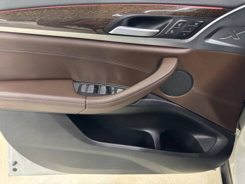 2023 BMW X4 xDrive30i