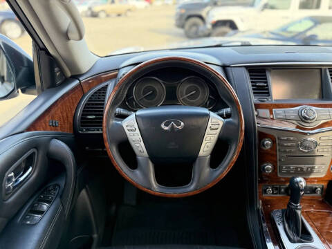 2015 Infiniti QX80