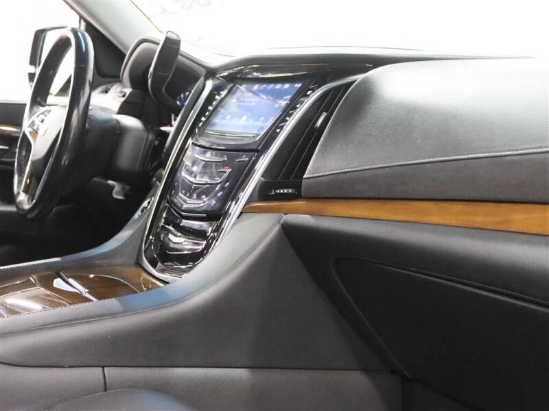 2020 Cadillac Escalade Luxury