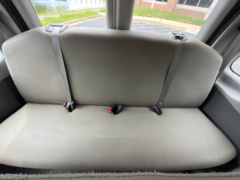 2010 Ford E-Series E-350 SD XL