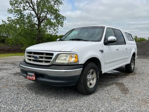 2001 Ford F-150 for sale at TINKER MOTOR COMPANY in Indianola OK