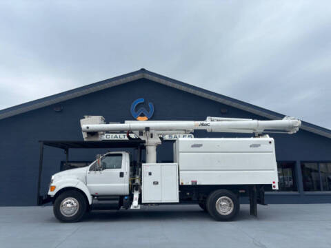 2013 Ford F750 Bucket Truck