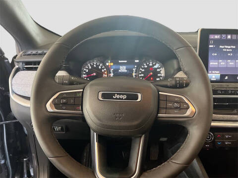 2023 Jeep Compass Latitude Lux